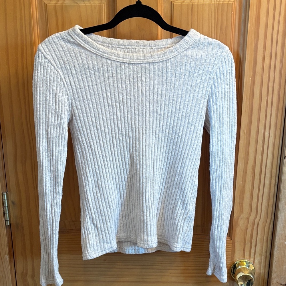 Ribbed Long-Sleeve Women's Top - White
